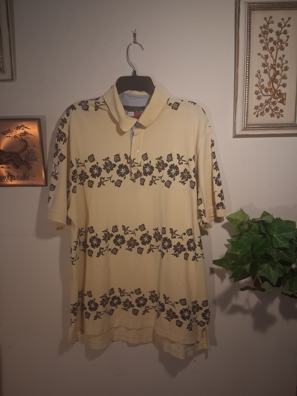 Tommy Hilfiger XL Pale Yellow Hibiscus Floral Polo | Signature Flag Logo Elevate